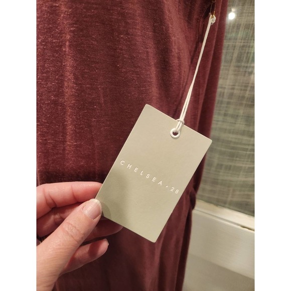 Chelsea 28 Assymetrical Sleeveless Dress‎ - Picture 2 of 4